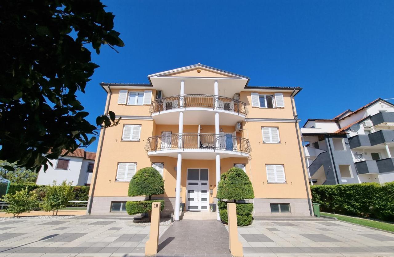 Apartments Medulin - Orijeta エクステリア 写真
